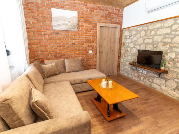Roel Apartments Sarandë Exteriér fotografie