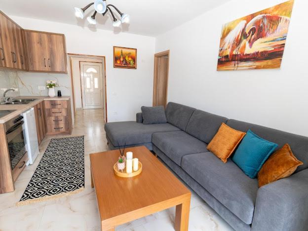 Roel Apartments Sarandë Exteriér fotografie