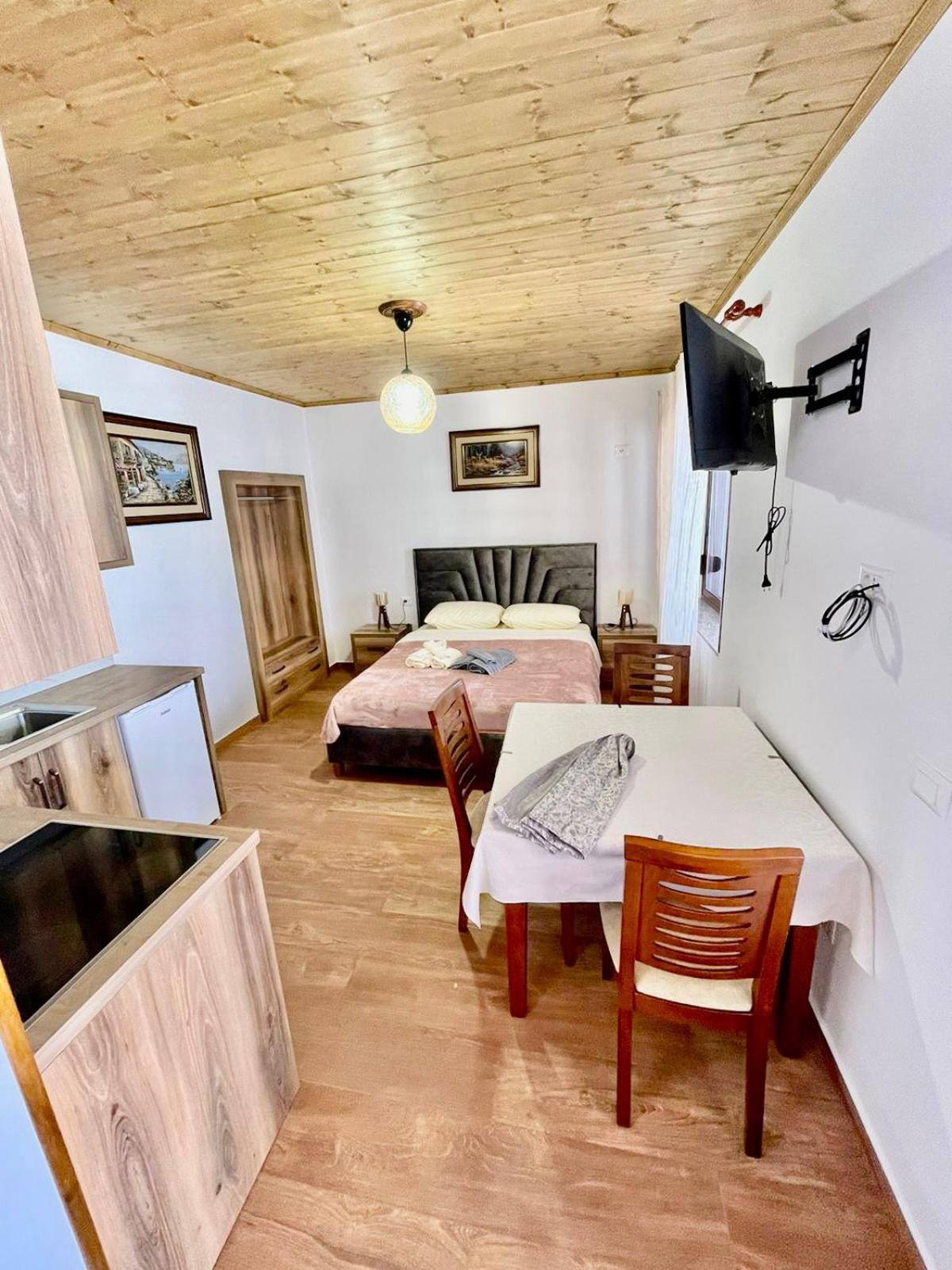 Roel Apartments Sarandë Exteriér fotografie